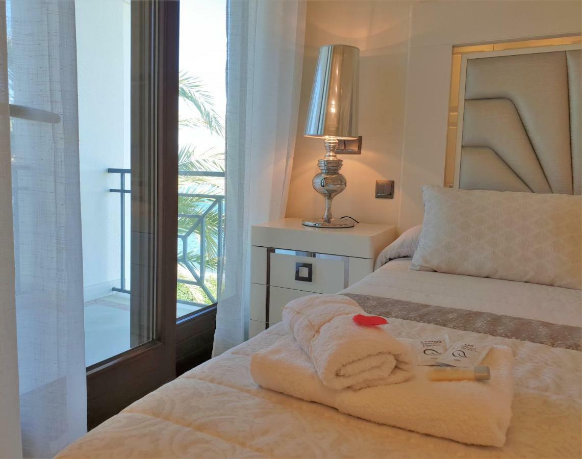 Luxury Apartment Frontal To The Sea In Estepona Doncella Beach Exterior photo